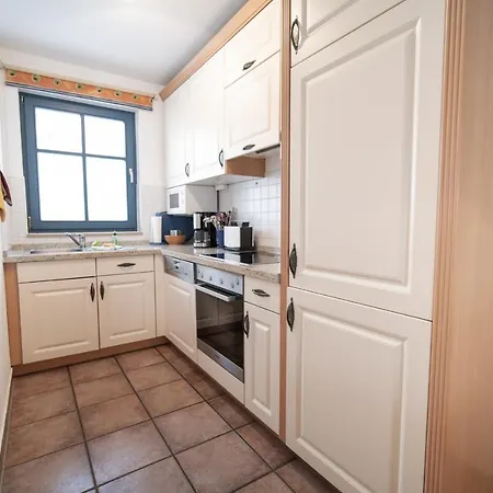 펜션 Reetdachhaus Malve 2